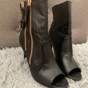 Brand new | Never worn | Black Peep Toe Bootie